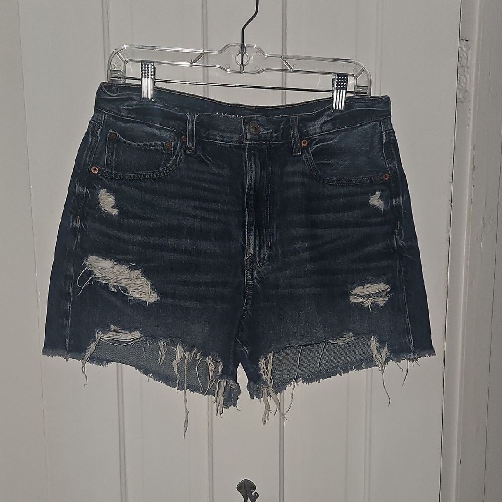 American Eagle 90s Boyfriend Short